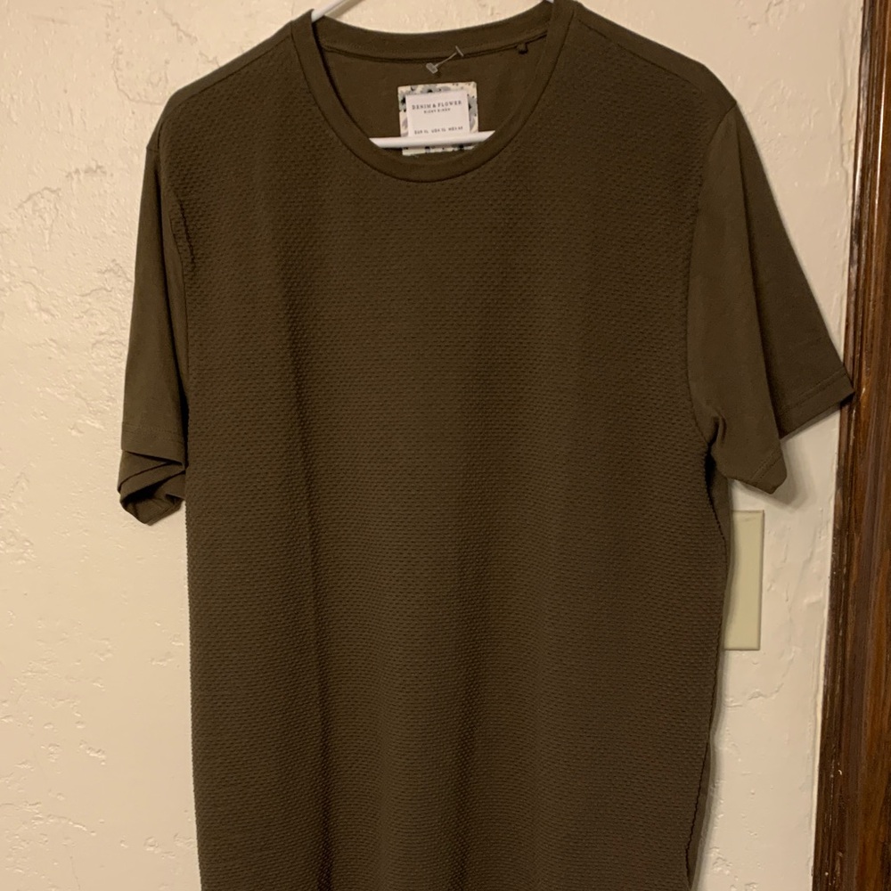 Ricky Singh Denim and Flower Men's Short Sleeve Tee in Olive
